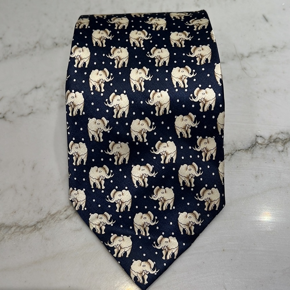 NWOT Kai Long 100% silk, hand-made tie.